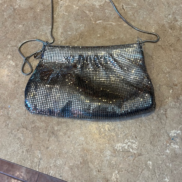 Silver evening bag with long strap - Picture 2 of 4